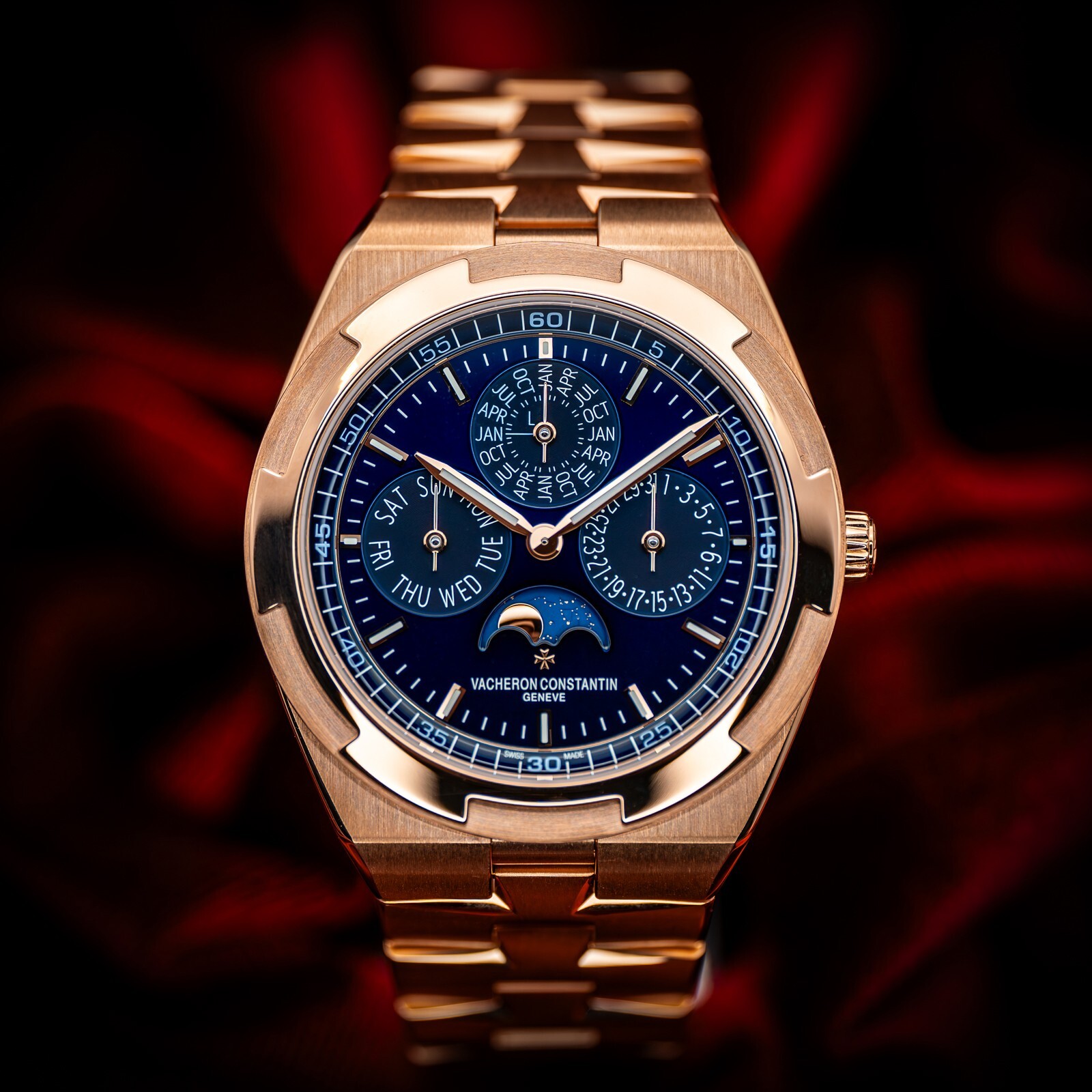 Vacheron Constantin Overseas Perpetual Calendar Ultra-Thin 4300V