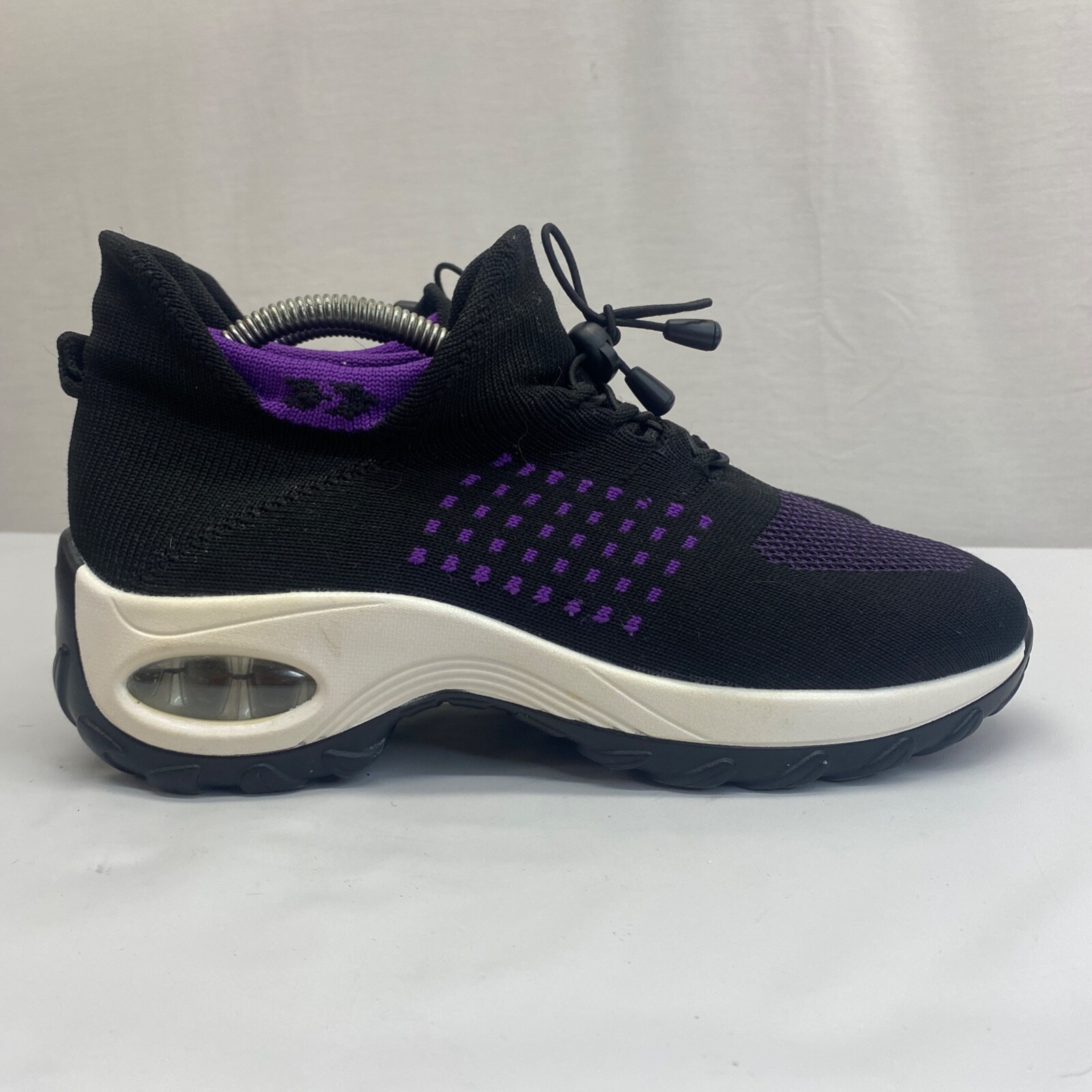 Sneakers - Mesh Easy Lace Air Cushion Sz 41 Us 9.5