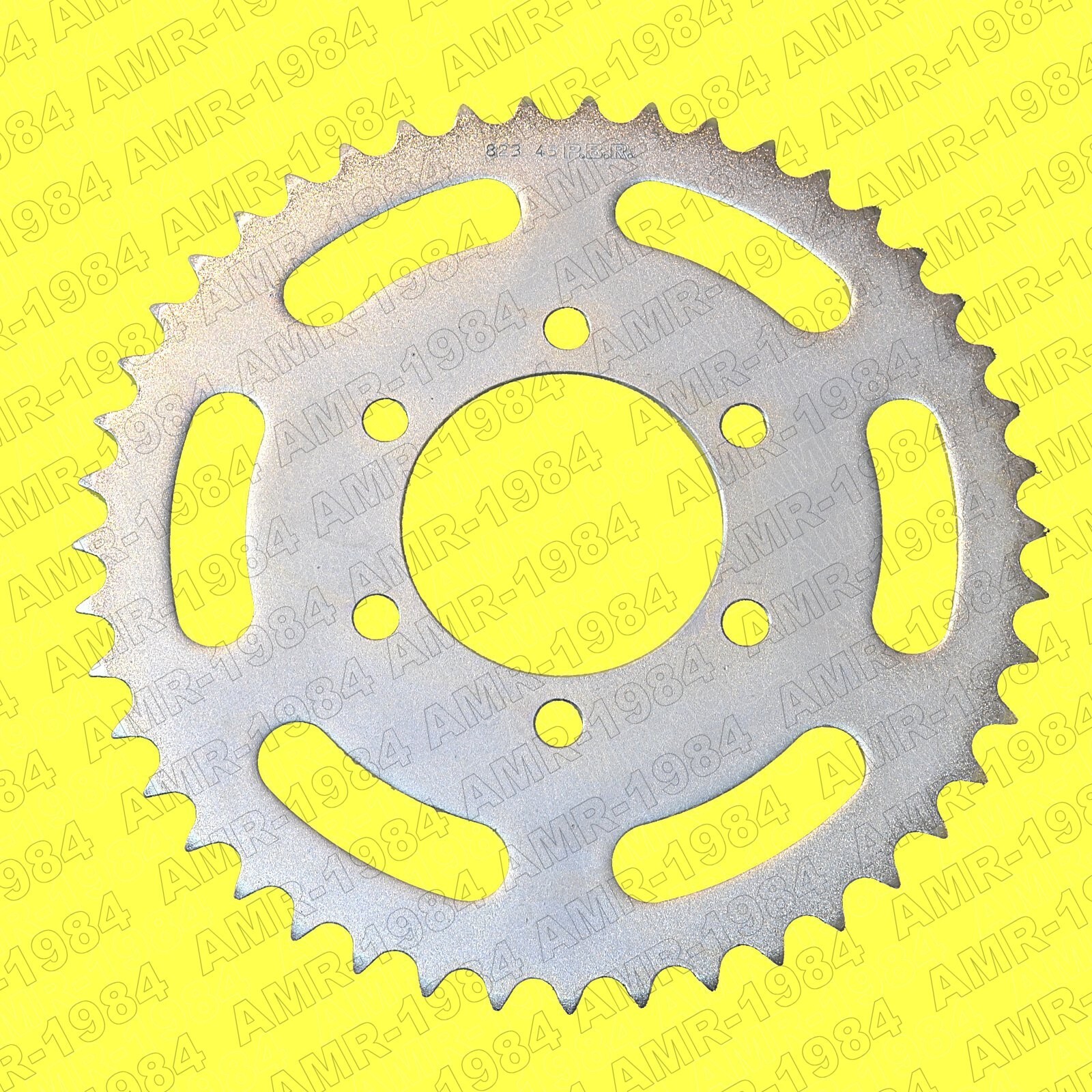 CORONA TRASMISSIONE IN ACCIAIO 823 denti 45 SUZUKI DR 250 DR 500 DR 750 #520