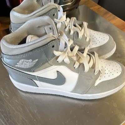 Jordan Air Jordan 1 Mid Cool Grey Gray White Leather youth Sneaker 4.5