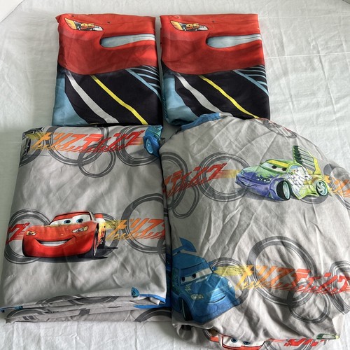 Disney Pixar Cars sheet set 81x96in top and bottom sheets, 2 pillow