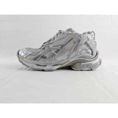 靴 BALENCIAGA Runner vintage silver Balenciaga Upper Mesh Rubber Metallic Runner in Silver/Grey
