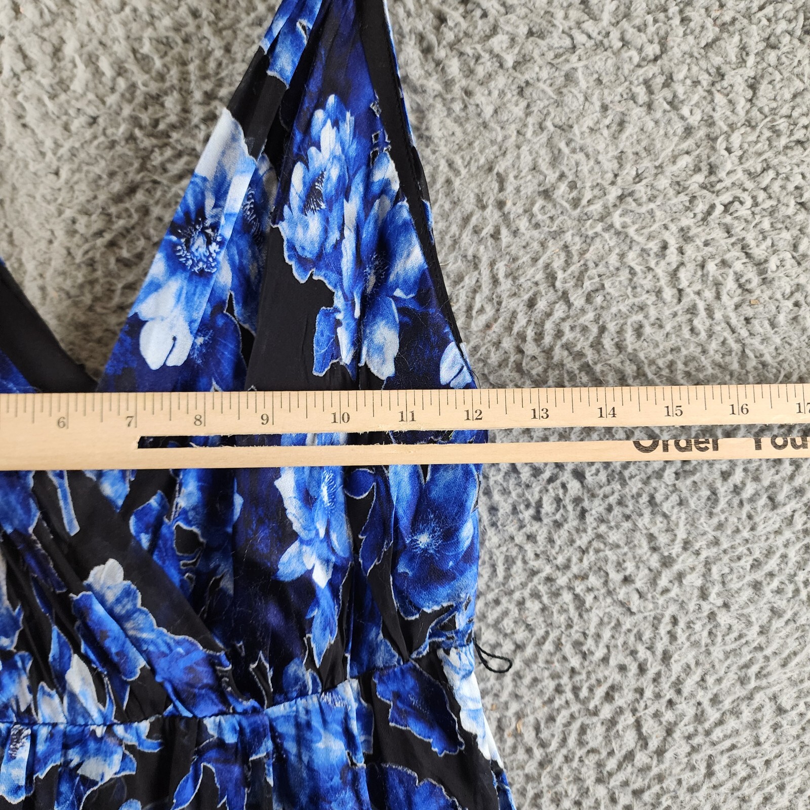 Alice + Olivia Samantha Faux Wrap Maxi Dress Women's 0 Black/Blue Silk Blend - Picture 5 of 14