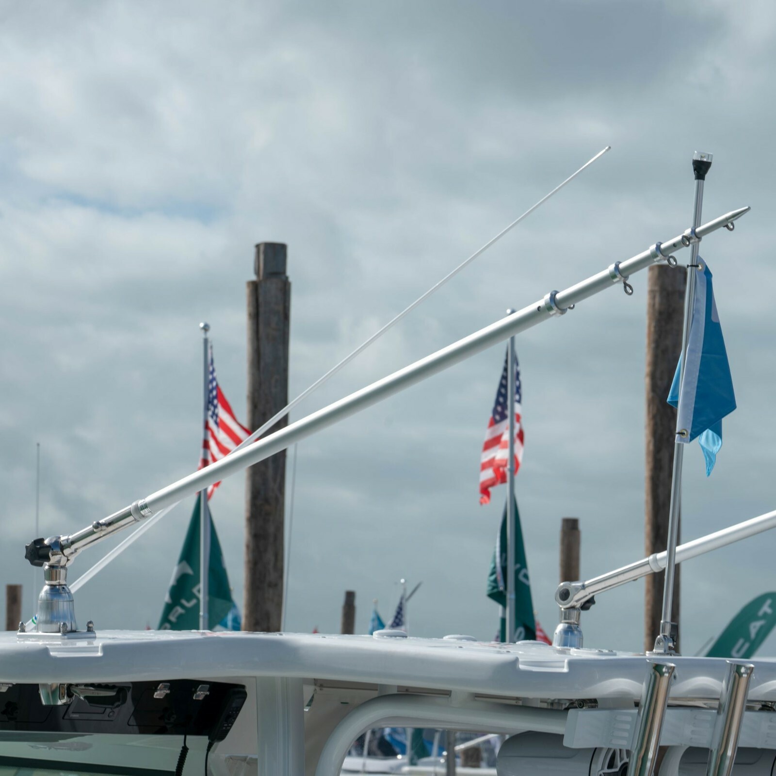 TACO Marine Grand Slam Outrigger Mount 1-1/2" Single GS-280