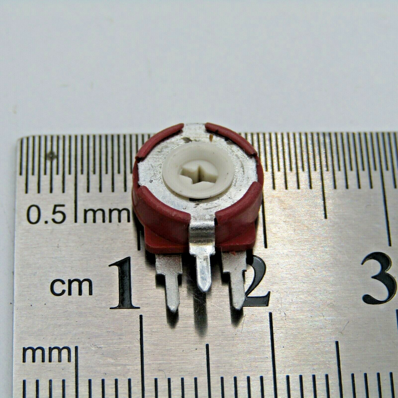 ( 20 PCS ) Piher Trim Pot 2K Ohm Through Hole