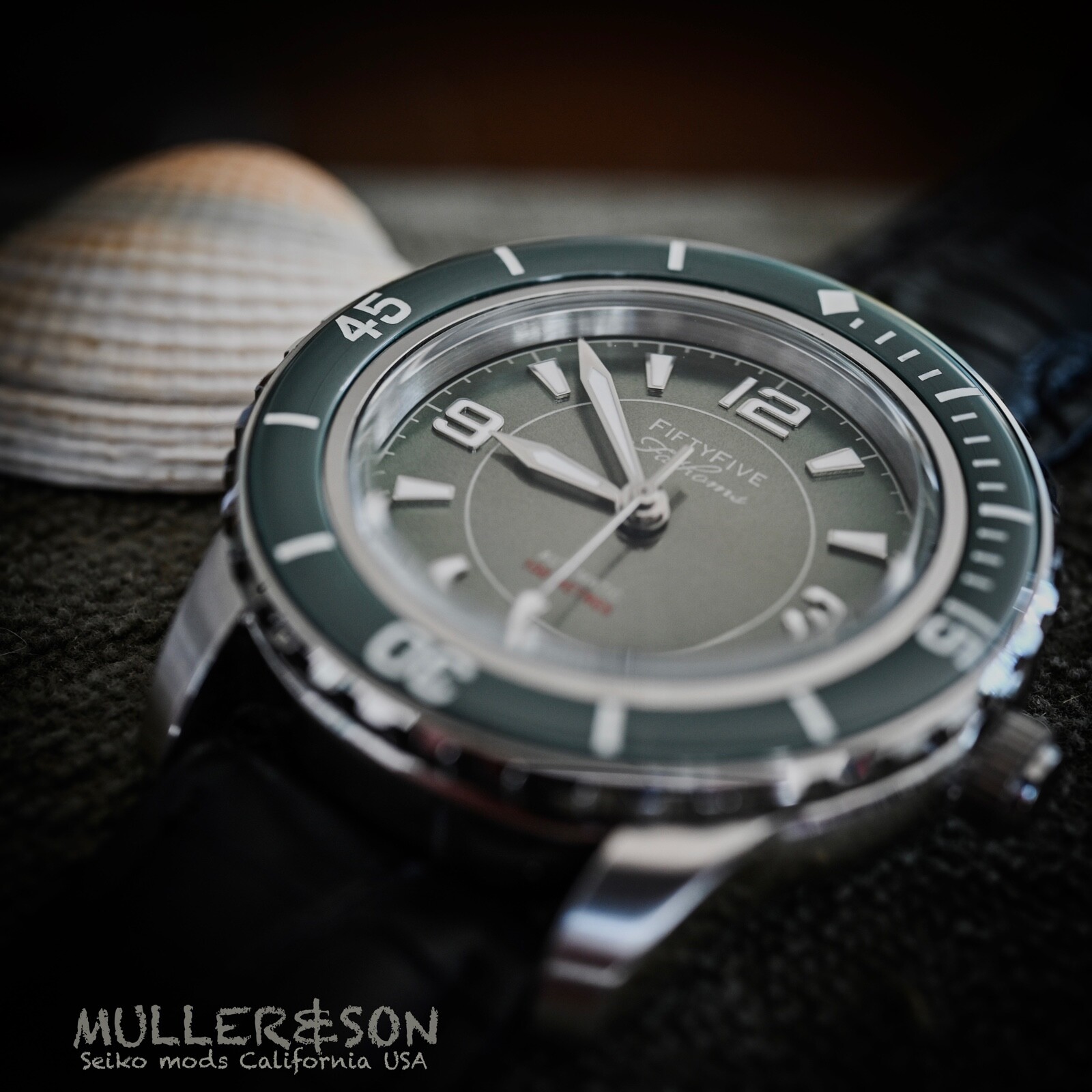 Pre-owned Müller&son Watch "modern Green Supermod" Made From Seiko Snzh Fifty Five Fathoms