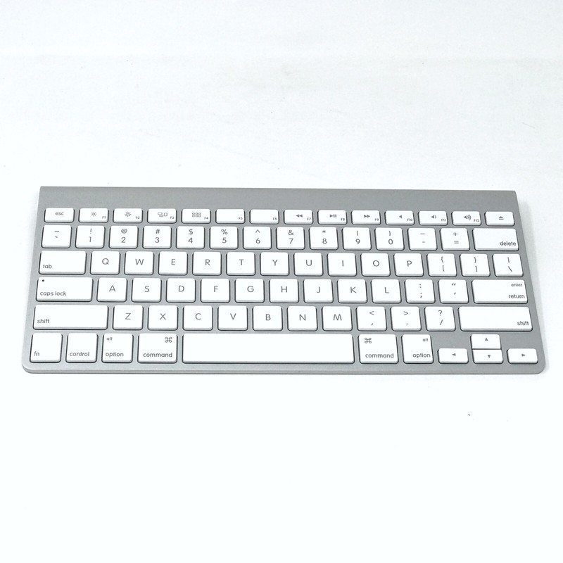 ★新品未使用★　Apple Magic Keyboard ホワイト 本体 Magic Keyboard (USB-C) - Japanese - Apple