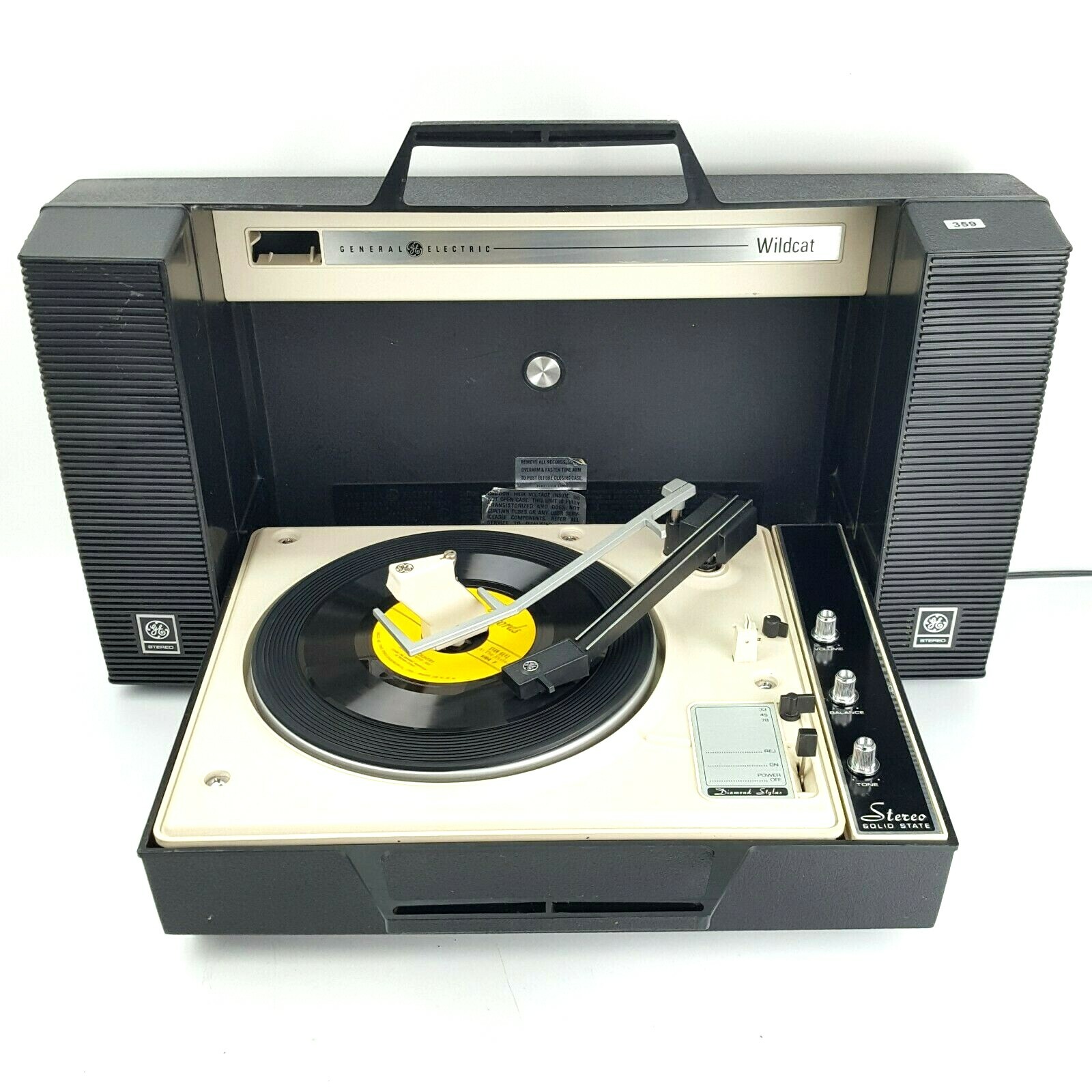 General Electric Wildcat Vintage GE Turntable Portable Record Player Made In USAのeBay公認海外通販｜セカイモン