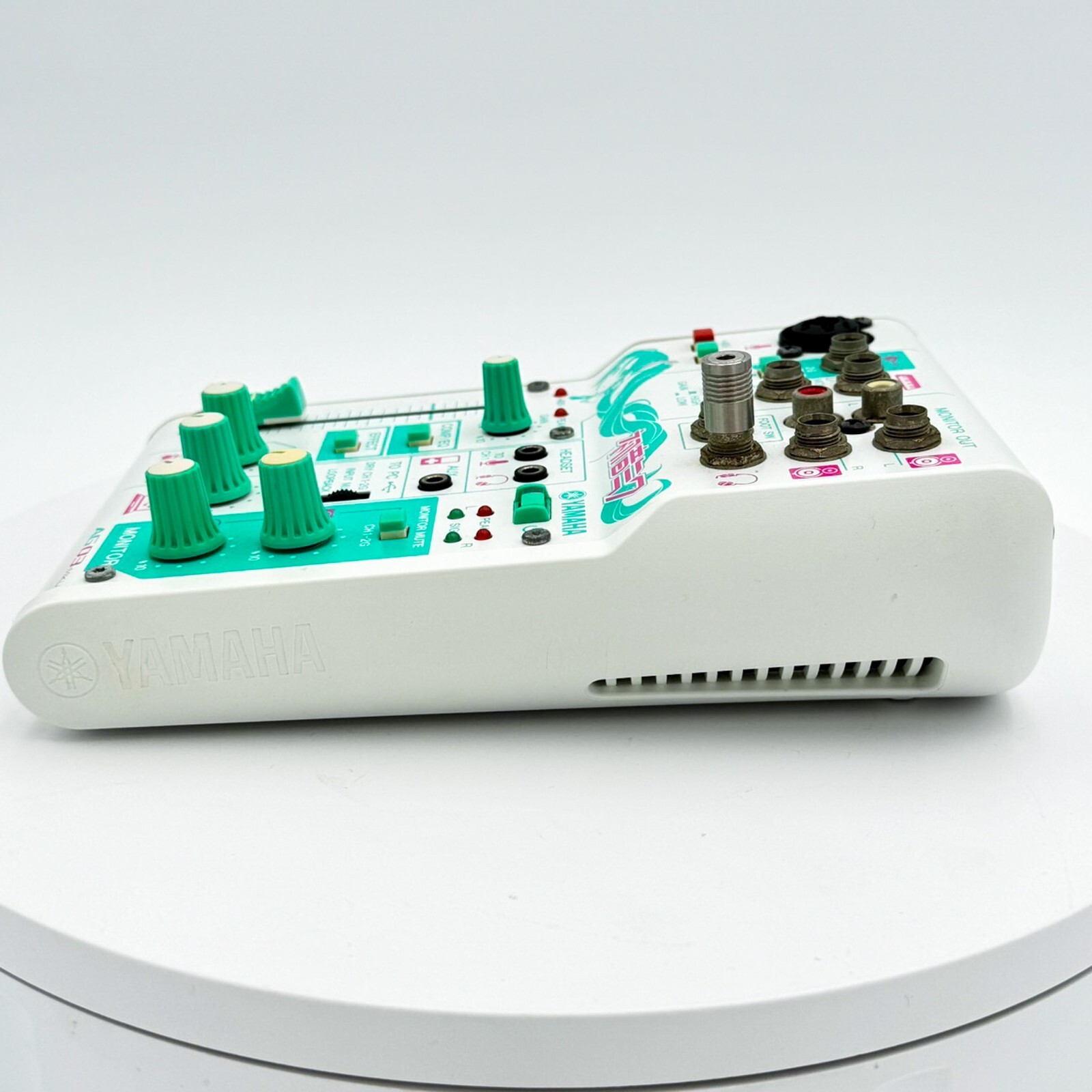 使用品YAMAHA MIXING CONSOLE AG03 AG03MK2 3-Channel Loopback Audio USB Mixer - Yamaha USA