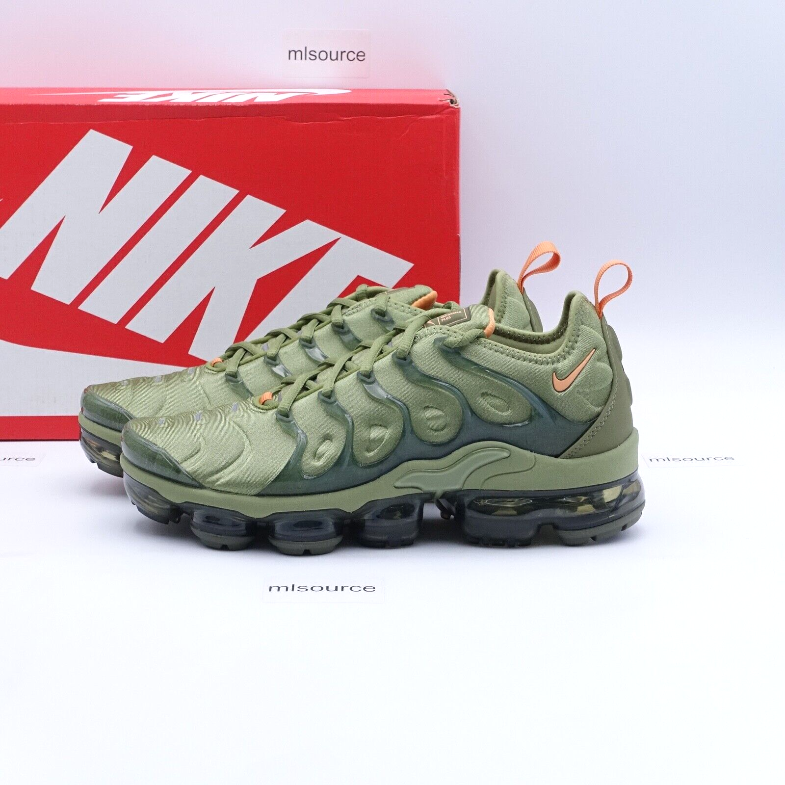 28.5 NIKE AIRMAX VAPORMAX PLUS BOW10 ナイキ NIKE AIR VAPORMAX PLUS Sz 10.5 WHITE RED BLUE tn max 1 90 95