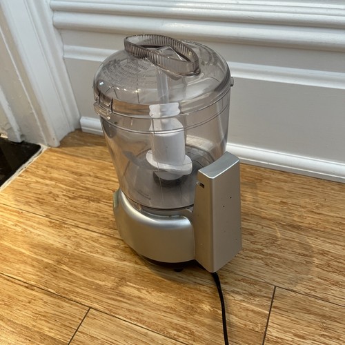 Cuisinart Mini-Prep Plus 4-Cup Food Processor ~White~ CGC-4WPC.