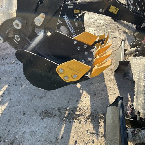 AGT Agrotk Industrial Mini Excavator 13 HP QS12R