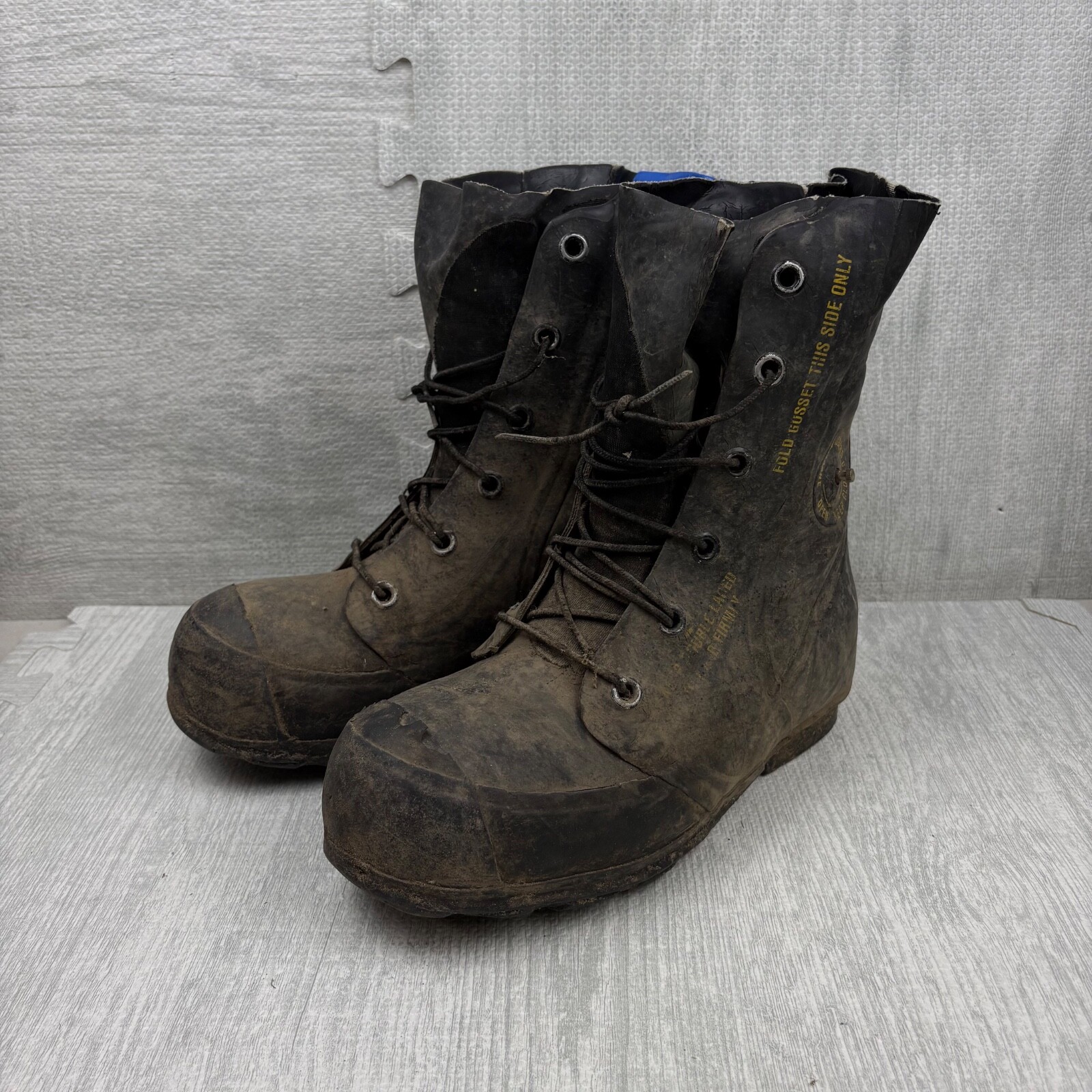 個人装備 Vintage Bunny boots 42 Vintage 1982 US Military Extreme Cold Weather Bunny Boots