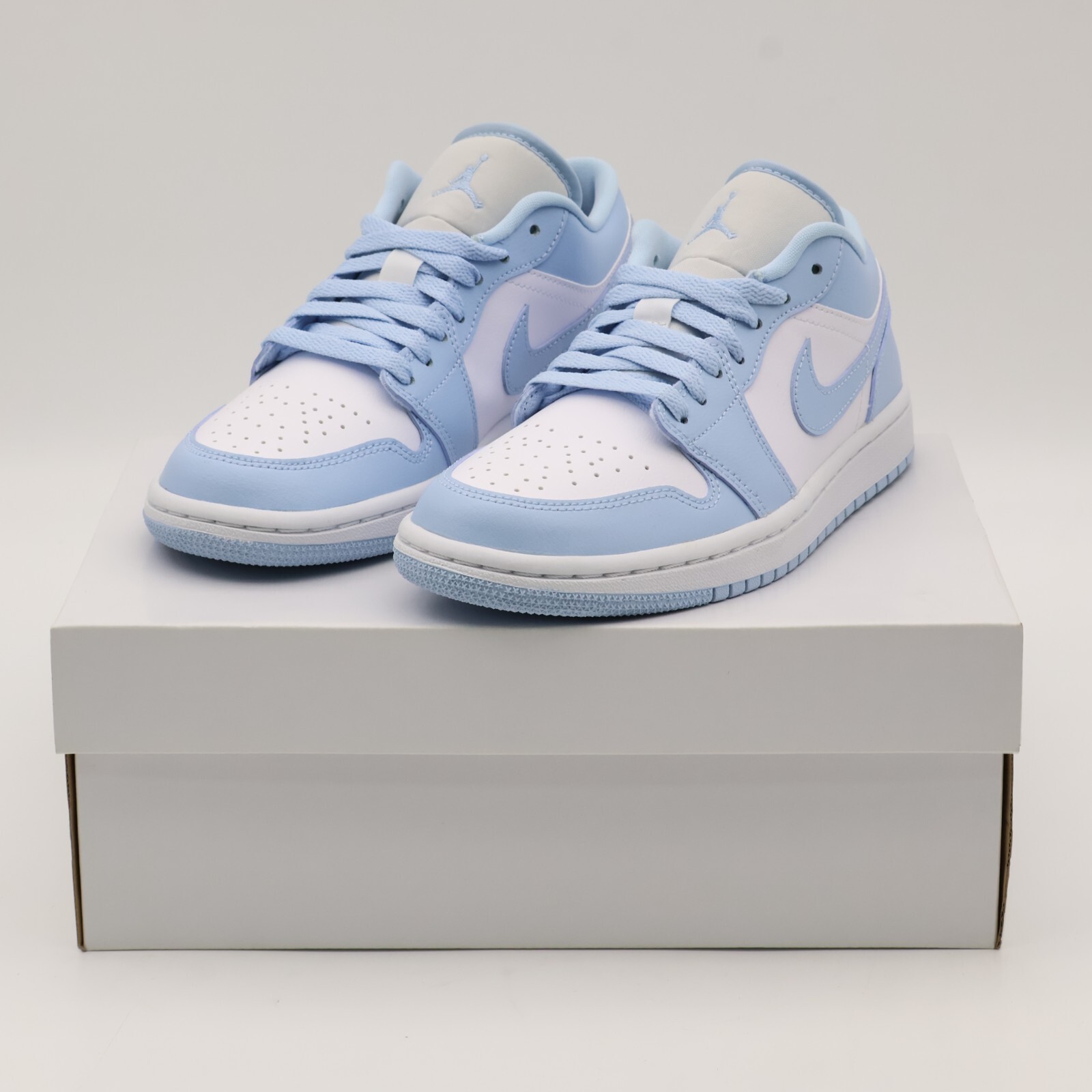 DC0774 141 Nike Jordan 1 Low Aluminum Ice Blue White Sky University Women s eBay