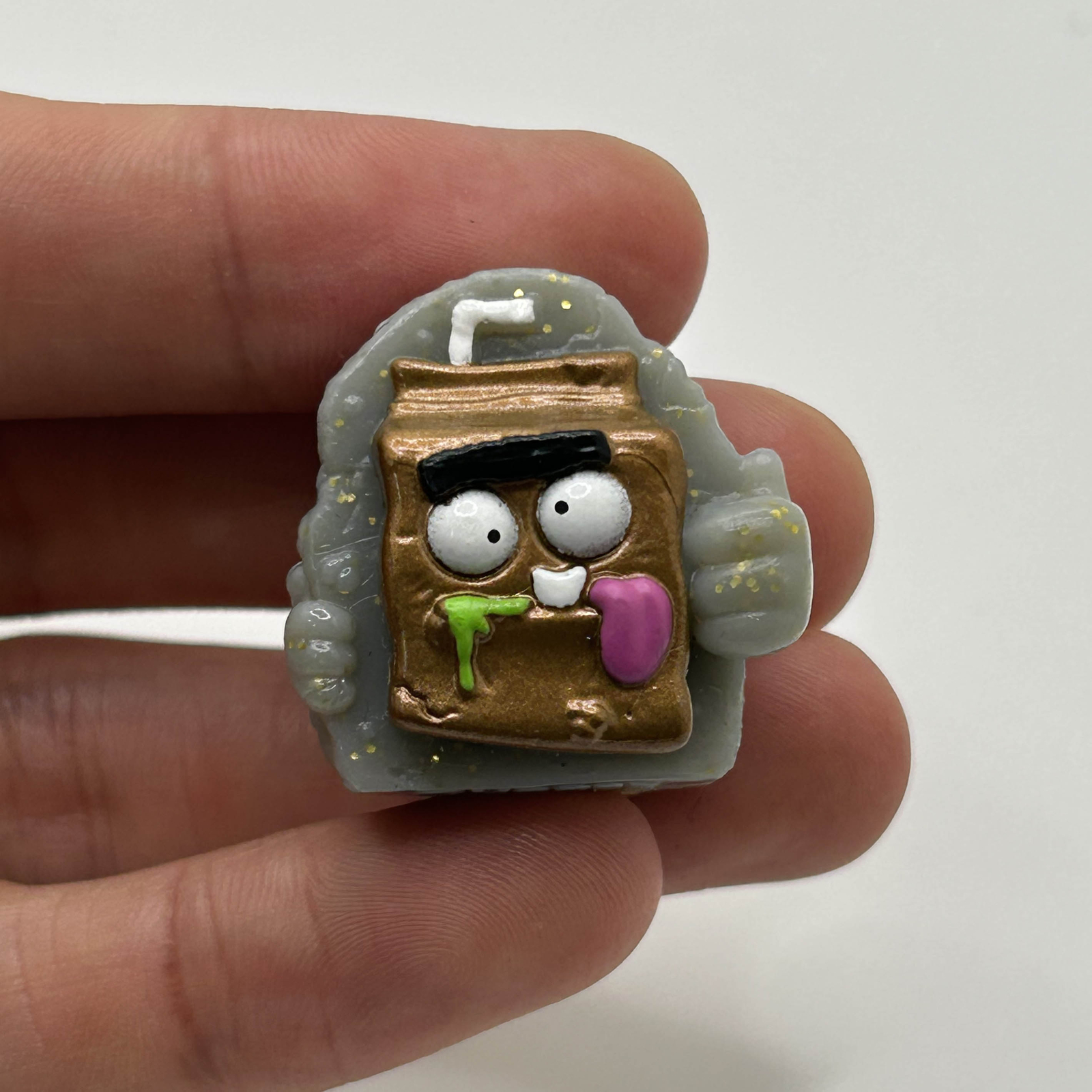 MEDICOM TOY - CRANSTON(クランストン) (Mint Chocolate Burger) il_340x270.3781448850_imok.jpg