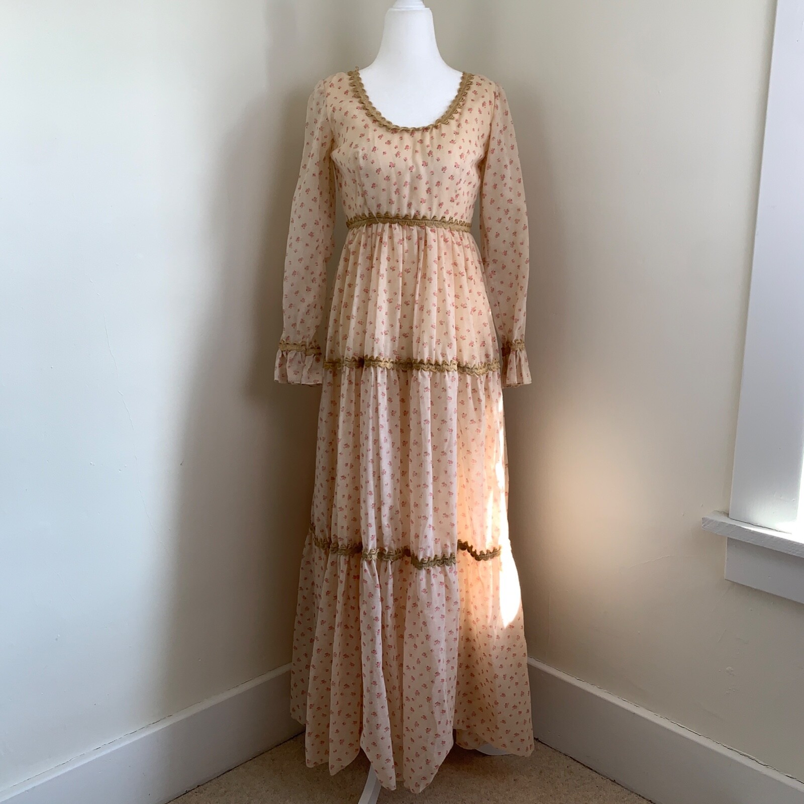 【AMERI】LUSTER TIERED LAYERED DRESS スーツ・フォーマル・ドレス AMERI LUSTER TIERED LAYERED DRESS