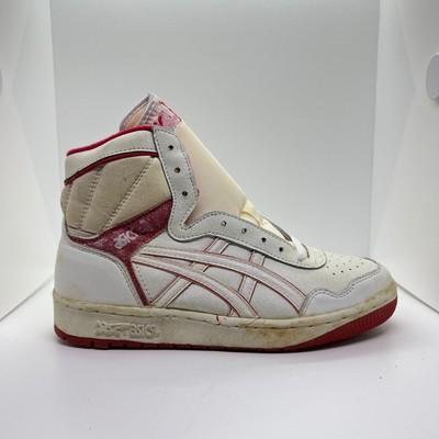 BNWT! 80’s Vintage Asics Outrage White/ Red Size US 9
