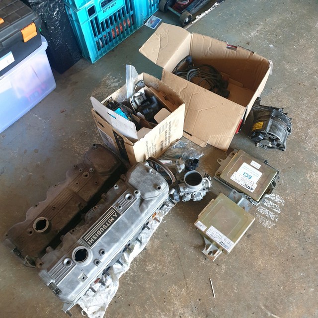 Mitsubishi 2.6 Efi Gear, magna, sigma | Engine, Engine Parts