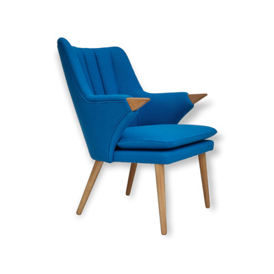 Danish design by MoNo Creativity, newly produced, wool fabric, oak wood