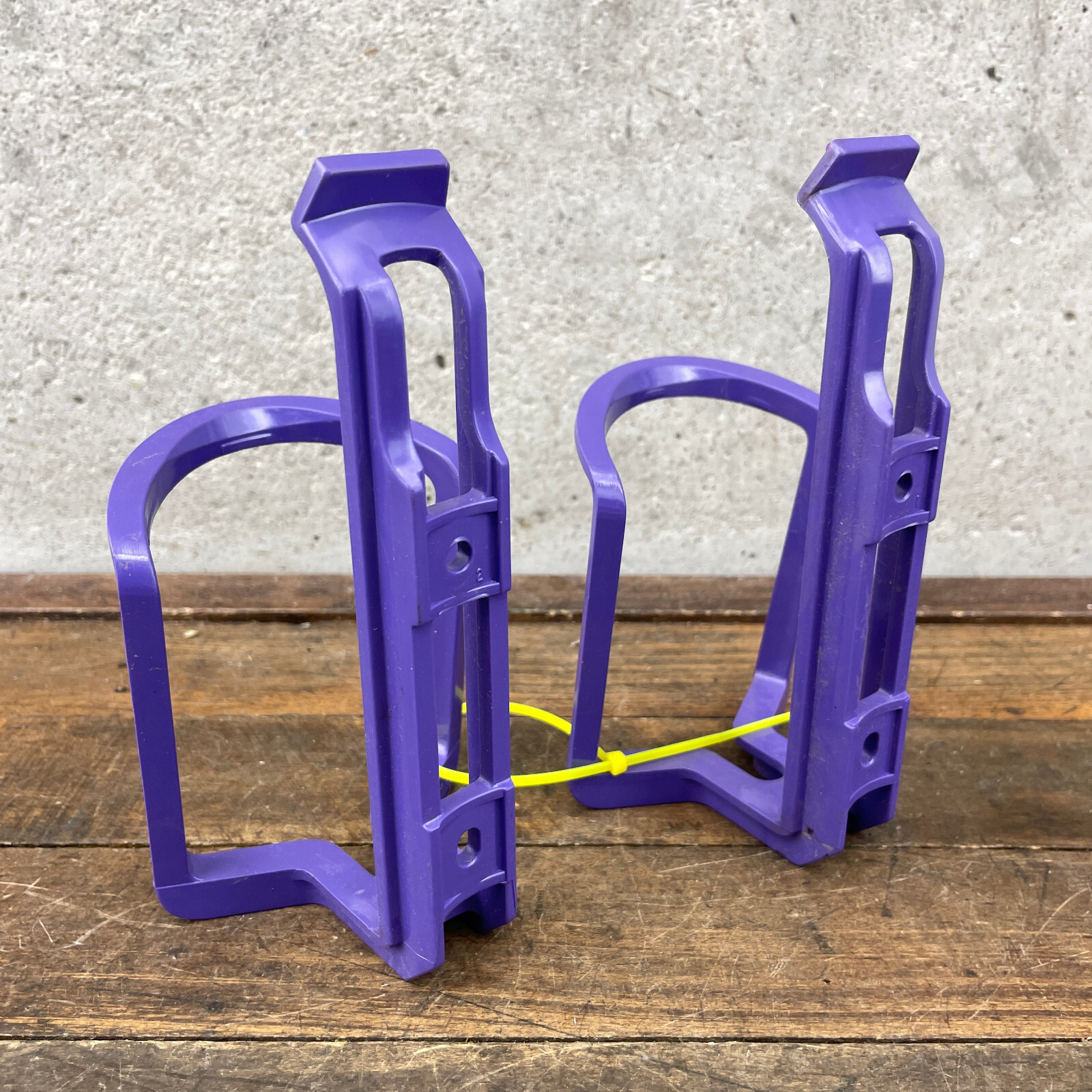 Vintage Gary Fisher Water Bottle Cages Purple Pair Road Bike MTB Violet Set A2