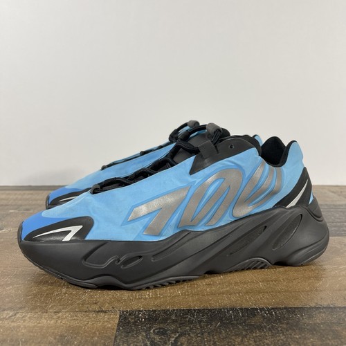 Yeezy Boost 700 MNVN Bright Cyan Size 8 Mens 2021 Blue Black