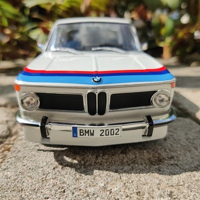 VOITURE SOLIDO BMW 2002 TII TURBO EVOCATION WHITE 1971 1:18 NEUF BOITE S1808602