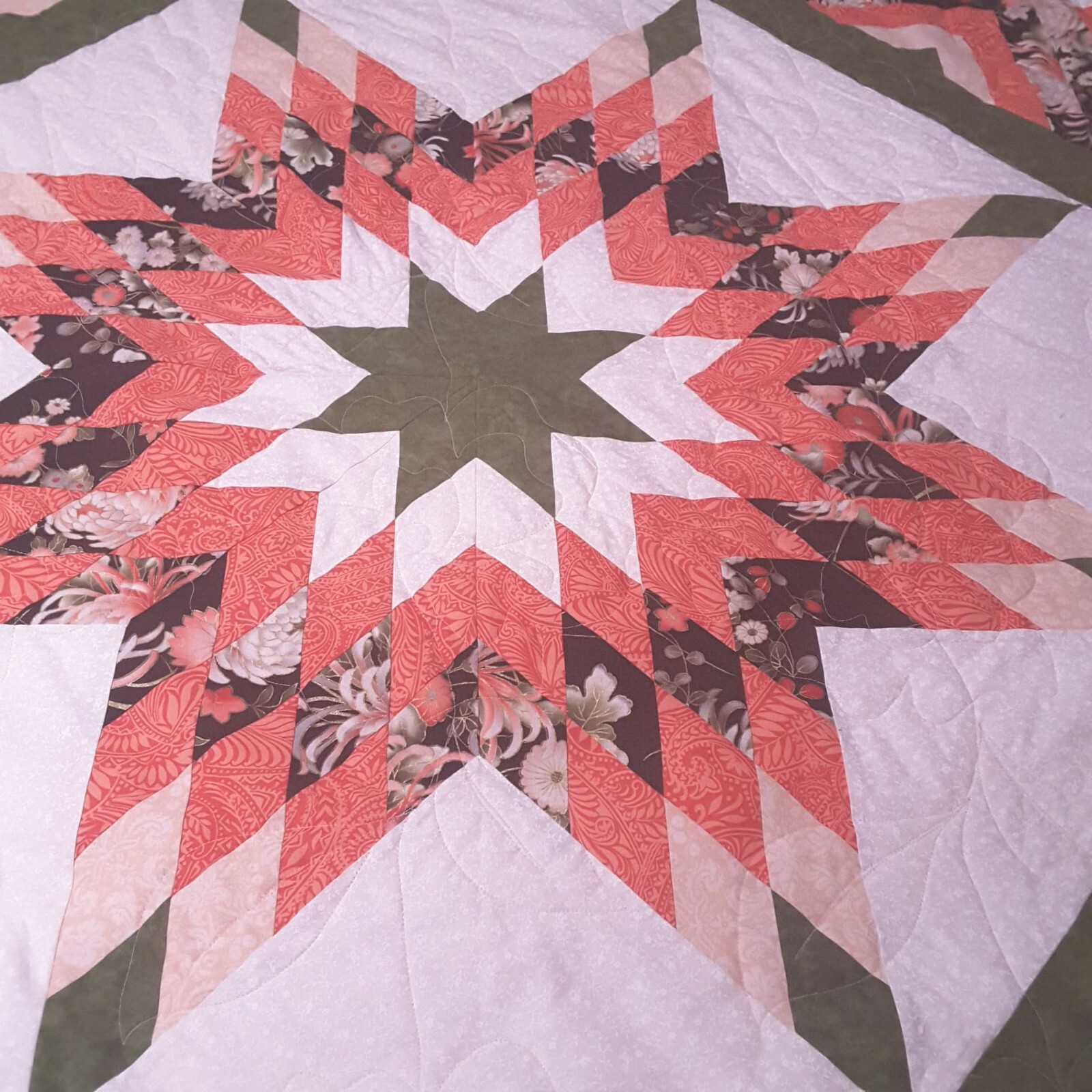 Handmade queen size Log Cabin Lone Star quilt