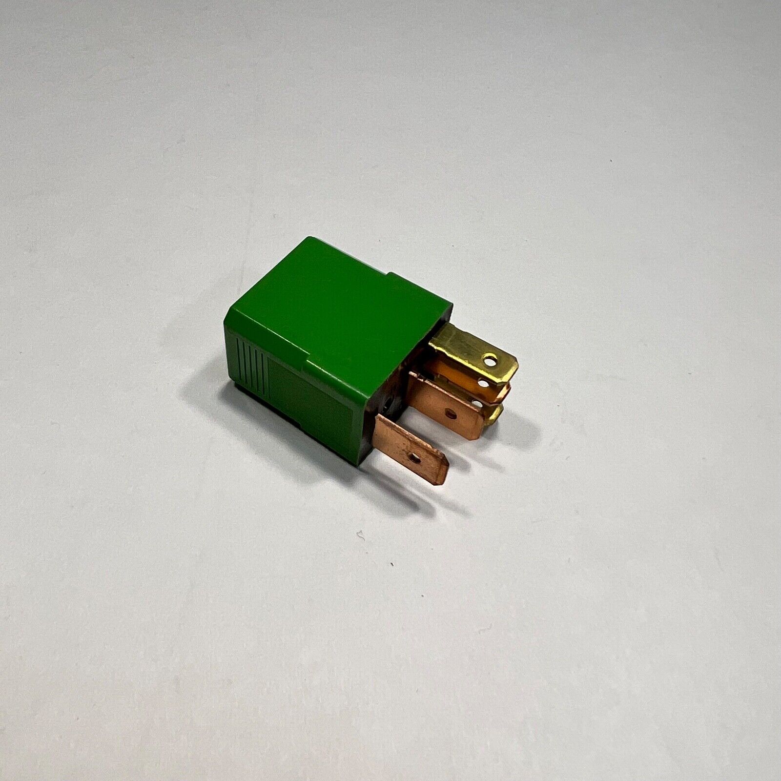 Control Relay (Light Fan Window) Genuine for ISUZU 4HE1 4HK1 98-23 8971730351 Control Relay (Light Fan Window) Genuine for ISUZU 4HE1 4HK1 98-23 8971730351