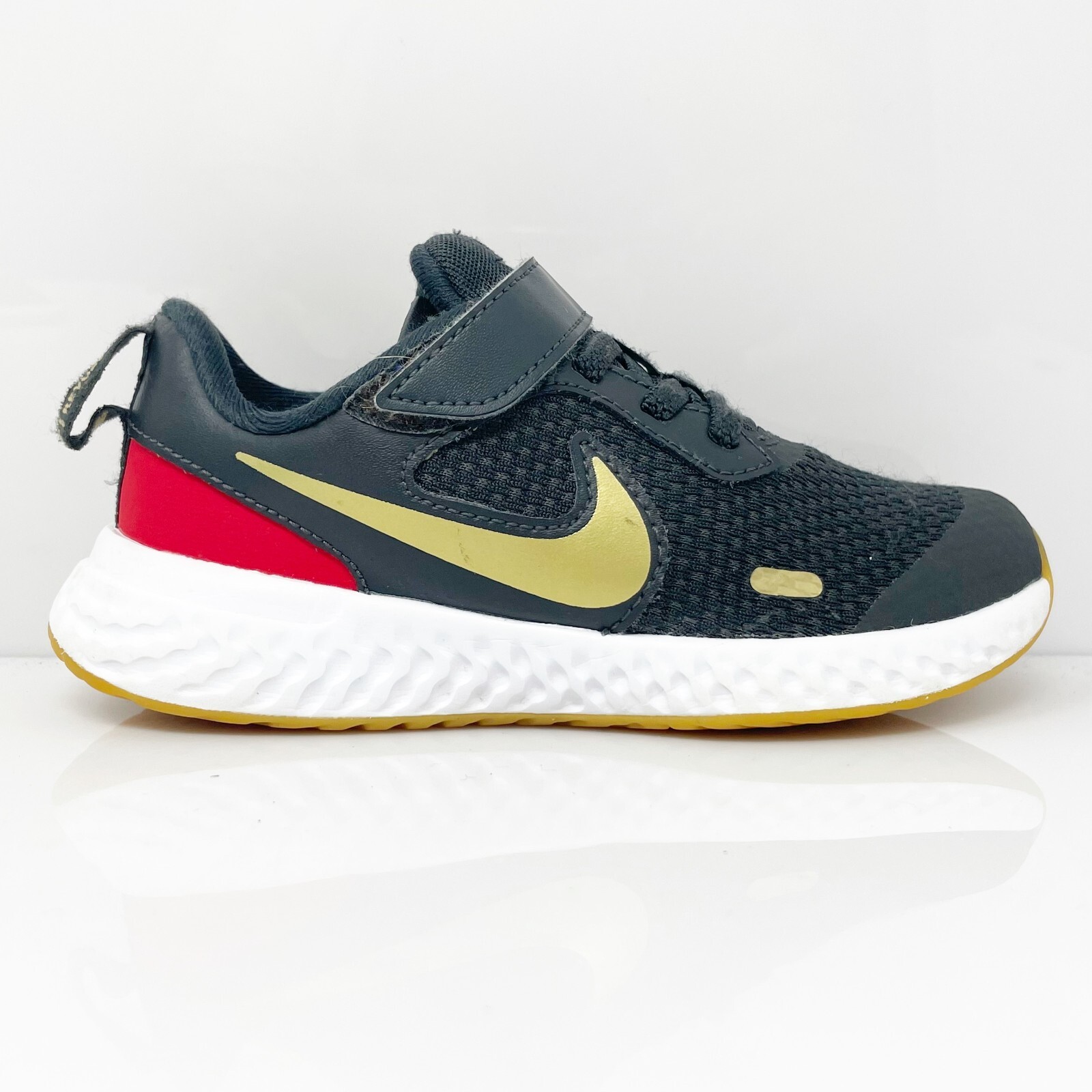 

Nike Boys Revolution 5 BQ5672-016 Черные кроссовки для бега, размер 10,5C, Черный, Revolution 5