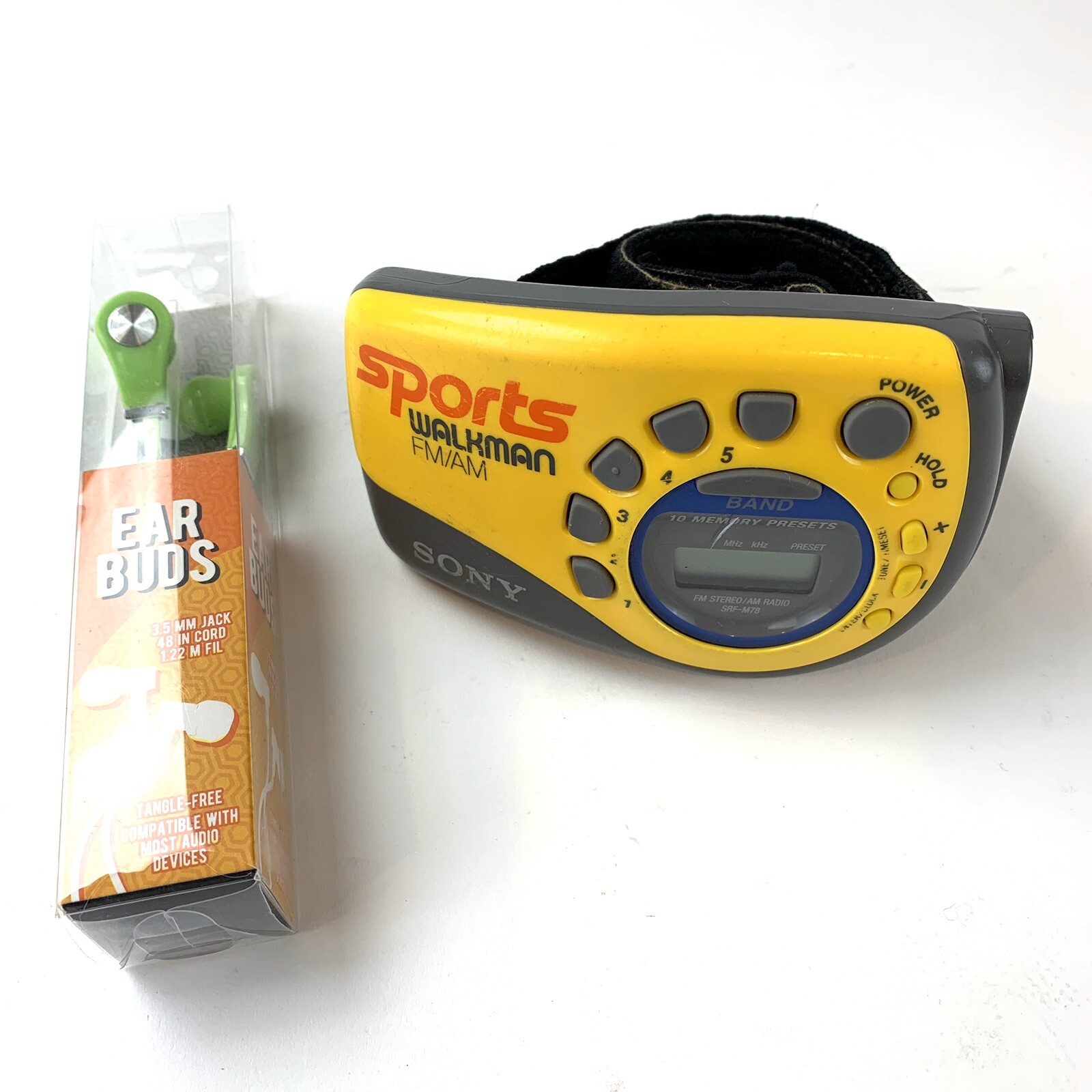 SONY SPORTS ソニー WALKMAN Tシャツ イエロー SONY SPORTS WALKMAN Vintage T Shirt size XL Yellow Allover
