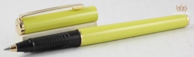 SHEAFFER AGIO 9082 YELLOW LACQUER WITH GOLD TRIM ROLLER BALL PEN GORGEOUS DESIGN