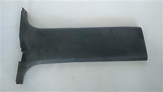 Enjoliveur Divers Pilier B Mitsubishi L200 2005/2015 Mn132868