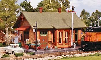 PF5187 PreFab Woodland Station HO