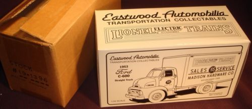 Plastic 1:34 Diecast Farm Vehicles