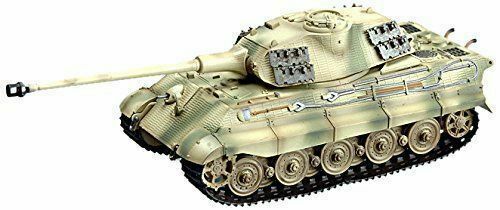 Ungeöffnete Militärfahrzeugmodelle im Maßstab 1:72