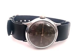 Montre Bracelet Homme Vintage Titus Swiss Années 1960 - Mécanique à Remontage Manuel