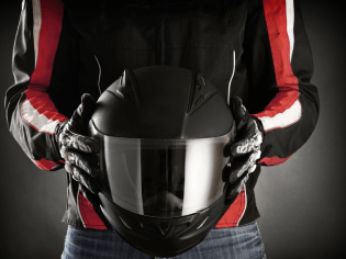 Casques et vêtements