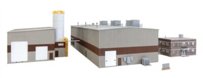 Walthers Cornerstone ~ HO Scale ~ Chocolate Factory ~ Kit ~ 933-4166