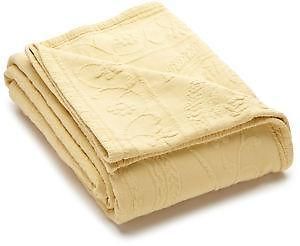 Edredones sintéticos, colchas y cobertores para cunas