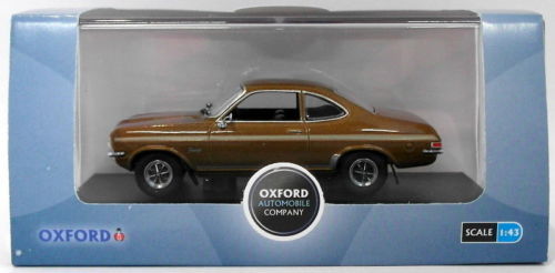 Altri modellini statici di veicoli revell Scala 1:43