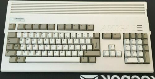 Commodore Amiga 1200 Vintage Computers