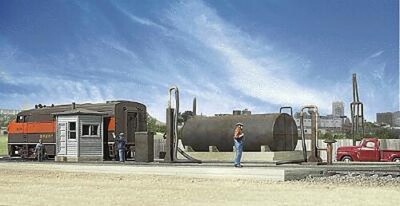 Walthers Diesel Fueling Facility - Kit - HO Scale Model Railroad Building