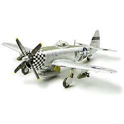 Tamiya 60770 1/72 Republic P-47D Thunderbolt Bubble Top Warbird Collection Kit