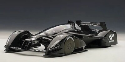 【美品】AUTOart★1/18★RedBull★X2010★S.Vettel★ 1/18 AUTOART RED BULL X2010 SEBASTIAN VETTEL Diecast Model