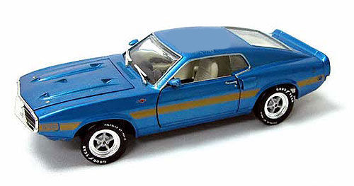 RC2 Contemporânea, Carros, caminhões e vans