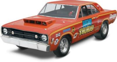 Revell 1968 Dodge Hemi Dart 2 'n 1 1:25 scale model car kit 4217