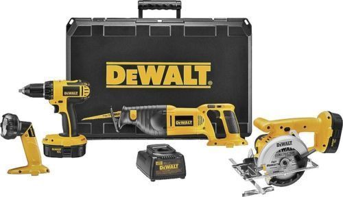 DEWALT Air Tool Kits