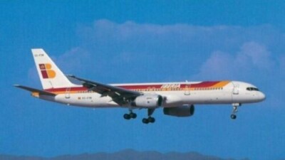 Iberia Boeing 757-200 EC-FYM @ Malaga 1995 - postcard