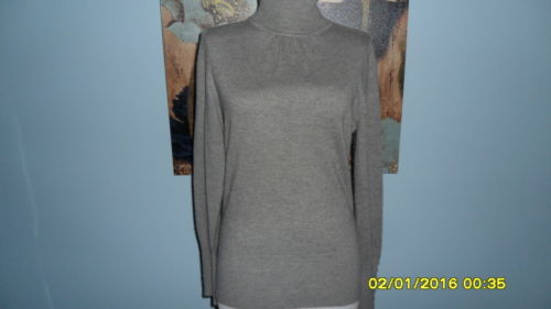 Classiques Entier Solid Sweaters for Women