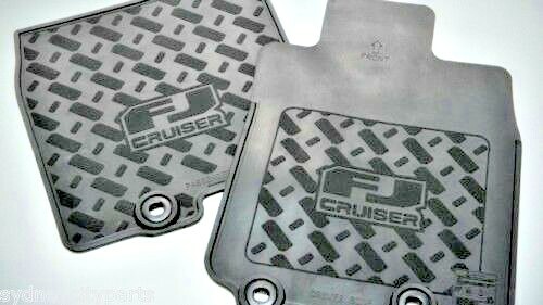 Toyota Fj Cruiser Rubber Floor Mats Front Pair Gsj15 March 2011